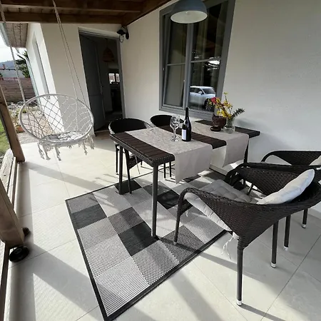 아파트 Piknikhaz 초팍