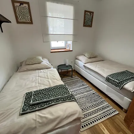 Piknikhaz 아파트 초팍